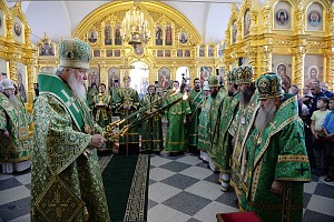 Патриарх Кирилл совершил Литургию в Соловецком монастыре и посетил скиты обители на о. Анзер