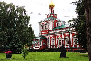 Митрополит Ювеналий отслужил Литургию в Новодевичьем монастыре в день памяти прор. Божия Илии