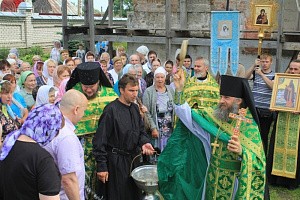 В Воскресенском монастыре г. Карачева Брянской епархии молитвенно почтили память основателя обители