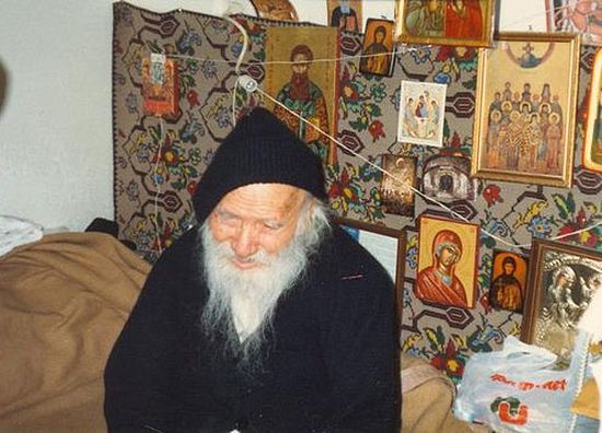 Старец Порфирий