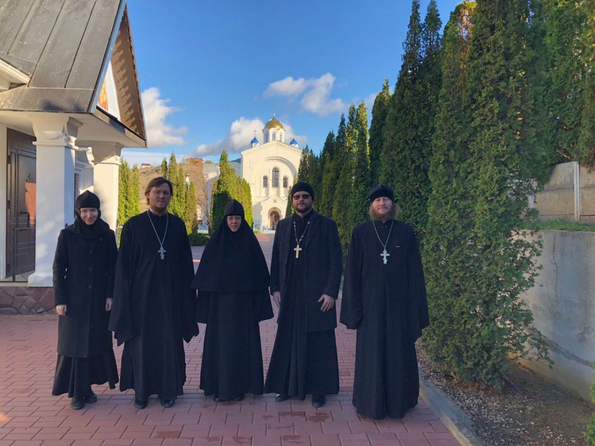 В Волгоградской митрополии прошла аттестация слушателей с целью аккредитации курсов базовой подготовки в области богословия для монашествующих  