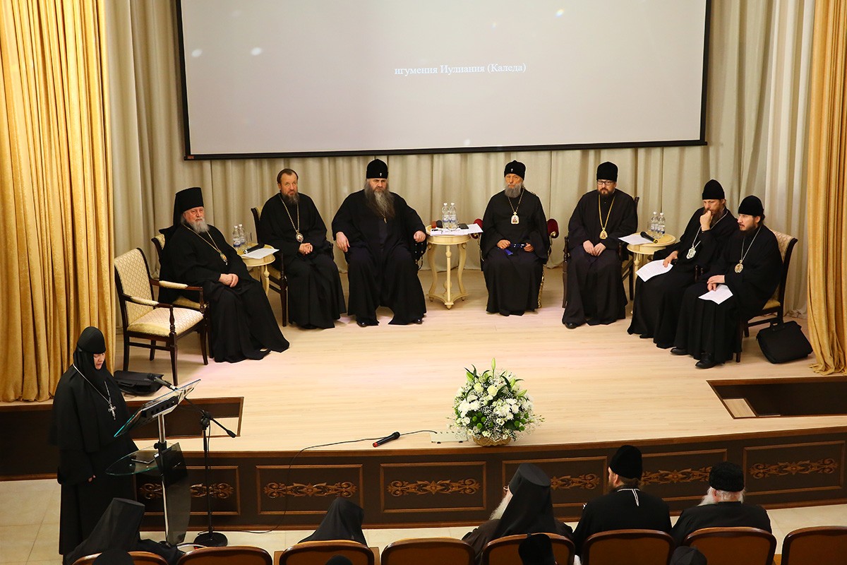 В Саровской пустыни завершилось межрегиональное совещание монашествующих Нижегородской, Мордовской и Чувашской митрополий