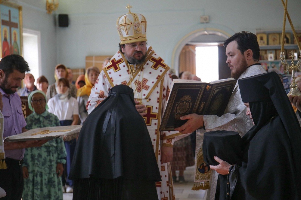 Настоятельница Старо-Покровского монастыря Якутской епархии монахиня Феофания (Малеева) возведена в сан игумении 