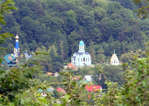 Троице-Георгиевский женский монастырь в селе Лесном
