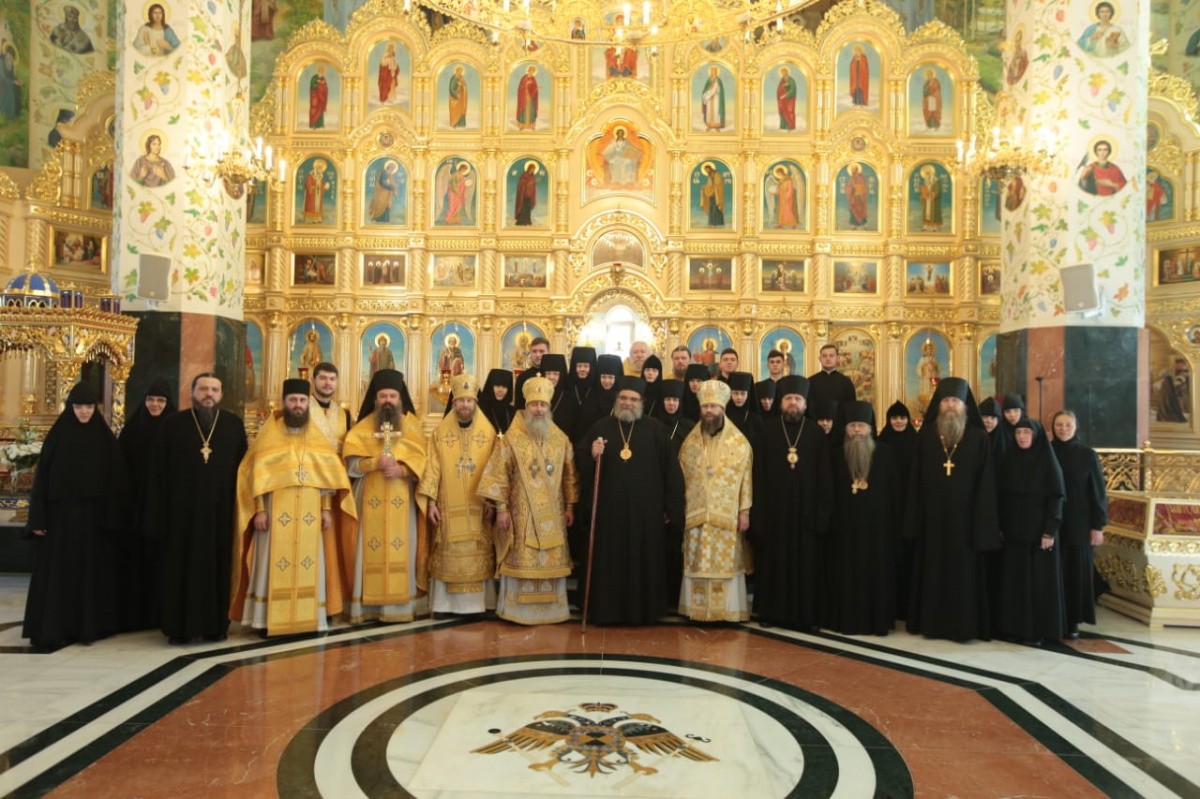 Участники международной конференции «Монашество и современный мир», проходившей на Кипре, отбыли в Москву