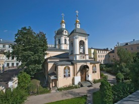 Храм святителя Николая Чудотворца (Благовещения Пресвятой Богородицы) в Звонарях — подворье Пюхтицкого Успенского ставропигиального женского монастыря