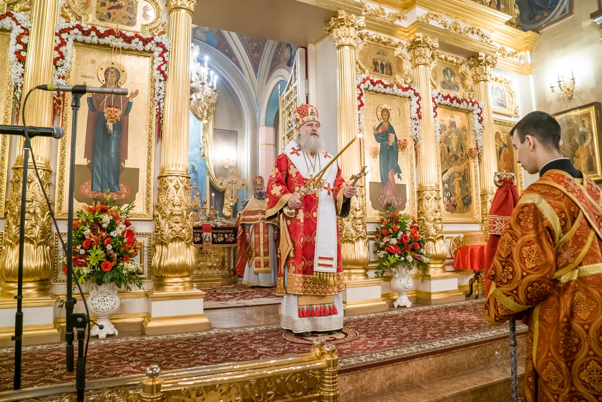 Архиепископ Каширский Феогност возглавил в Покровском ставропигиальном монастыре празднование дня памяти блаженной Матроны Московской