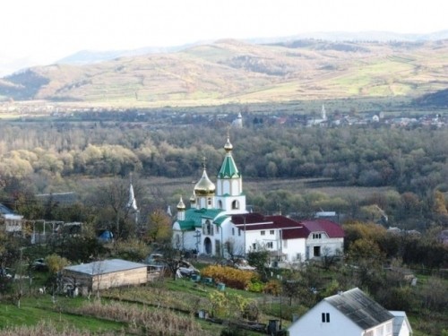 Архангело-Михайловский мужской монастырь, с. Грушево Хустской епархии Архангело-Михайловский мужской монастырь, с. Грушево Хустской епархии