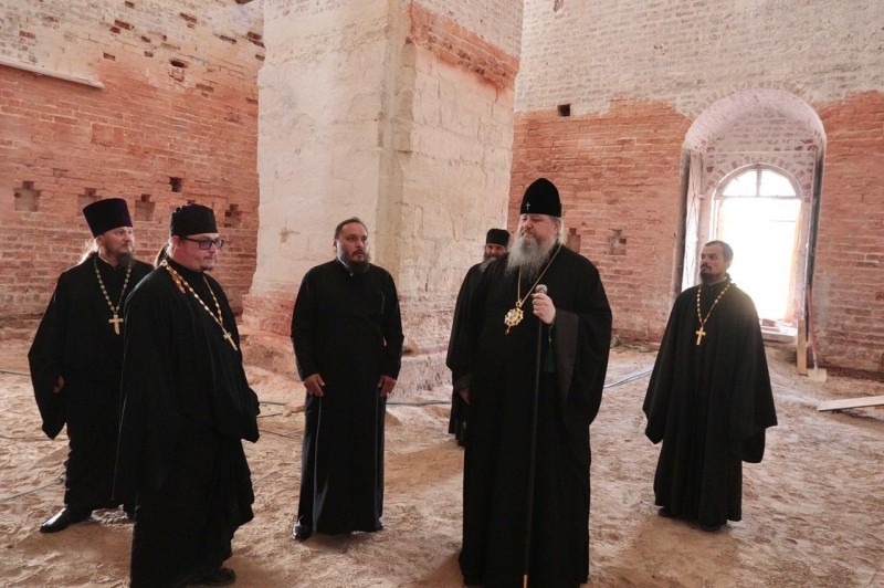 Митрополит Архангельский Корнилий посетил Антониево-Сийский монастырь