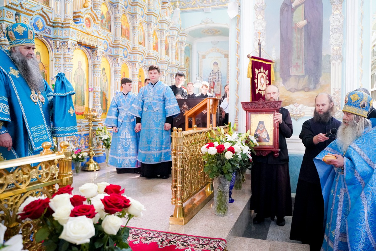 Митрополит Нижегородский Георгий возглавил Литургию в монастыре в честь Владимирской иконы Божией Матери в селе Оранки