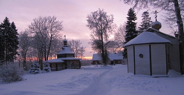 Свято-Троицкий скит в д. Сенно Введенского женского монастыря г. Тихвина.