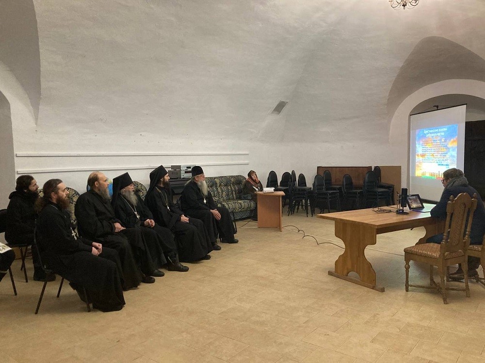 В Даниловом монастыре Переславля-Залесского прошел круглый стол о реализации миссии монастырей
