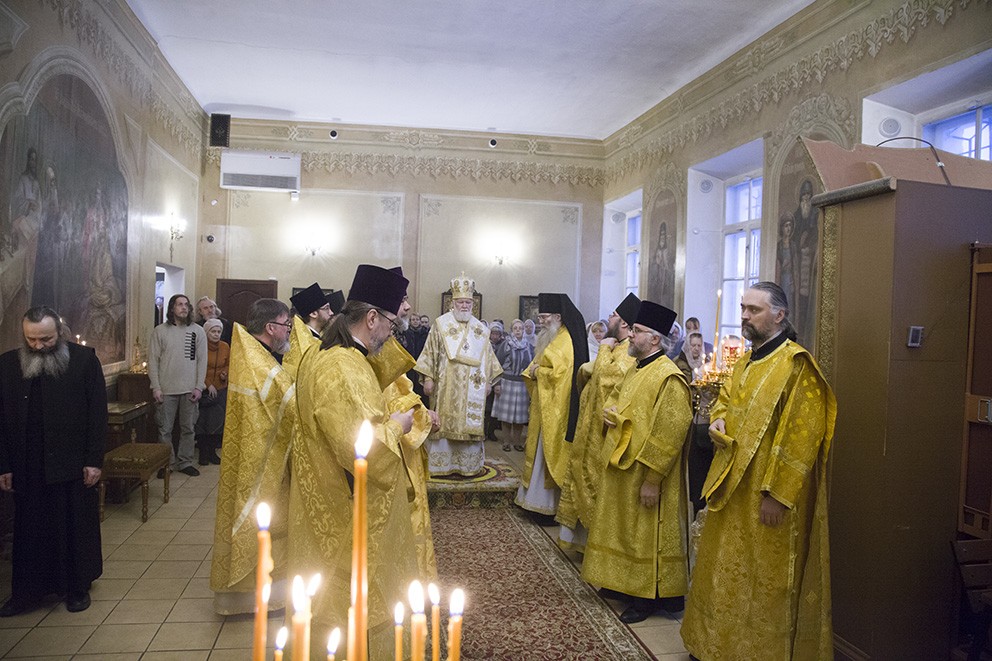 В день памяти святителей Афанасия и Кирилла глава Ярославской митрополии совершил Литургию в Спасо-Афанасиевской обители 
