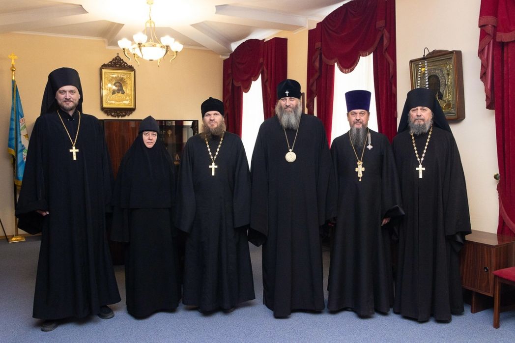 В Новосибирской митрополии проверена готовность к открытию курсов базовой подготовки в области богословия монашествующих