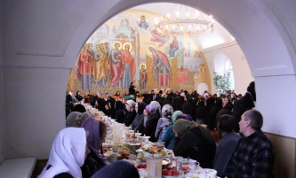 Праздничная трапеза