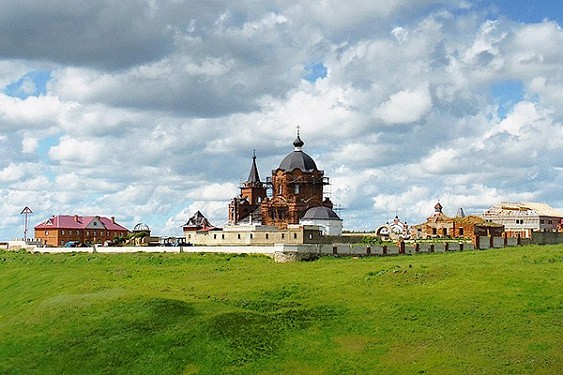 Свято-Духов мужской монастырь в с. Задушное Свято-Духов мужской монастырь в с. Задушное
