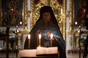 В Валаамском монастыре были отслужены панихида по погибшим в ДТП и молебен о здравии всех участников дорожного движения