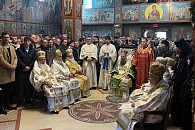 Иерарх Московского Патриархата сослужил Предстоятелю Сербской Церкви в Новограчаницком монастыре в США