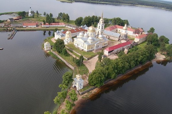 Мужской монастырь Нило-Столобенская пустынь