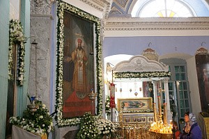 В Спасо-Яковлевском Димитриевом монастыре Ростова Великого отметили  день памяти свт. Димитрия 