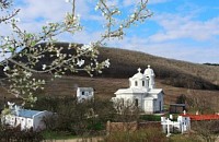 Апостола и евангелиста Луки мужской монастырь в с. Лаки 