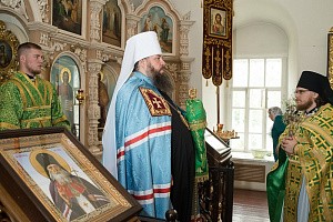 Митрополит Серафим возглавил Литургию в Спасо-Преображенском монастыре г. Пензы