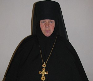 Святейший Патриарх Кирилл поздравил настоятельницу Николо-Вяжищского ставропигиального монастыря игумению Антонию (Корнееву) с 65-летием со дня рождения