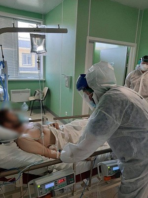 Монахи Псково-Печерского монастыря будут трудиться в «красной зоне» Псковской инфекционной больницы