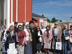 Вознесенскую Давидову пустынь посетила паломническая группа московского отделения ИППО