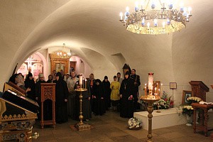 Сестры Марфо-Мариинской обители милосердия посетили Новоспасский и Донской монастыри города Москвы.