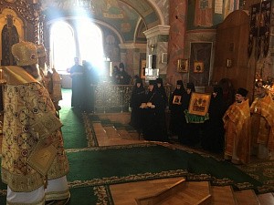 Дивеевская обитель передала монастырю Иконы Богоматери «Умиление» г. Сургута образ Собора Дивеевских святых с частицами мощей