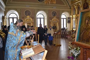 В Зосимовой пустыни передали духовенству г. Смоленска  образ Божией Матери «Одигитрия»