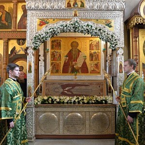 «Мелитона, держись среднего тона...»