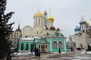 Завершена реставрация кровли Троицкого собора и Никоновского храма Троице-Сергиевой лавры