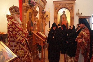 Митрополит Арсений совершил Литургию в Аносином монастыре в день его престольного праздника