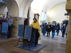 В Марфо-Мариинской обители отслужили молебен об умножении любви и исцелении болящих