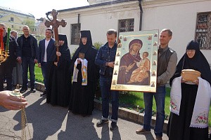 В Богородице-Рождественском монастыре состоялся крестный ход с Иверской иконой Пресвятой Богородицы