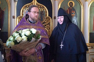 В Аносином монастыре молитвенно отметили день тезоименитства старшего священника обители