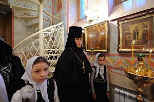 В день памяти свв. блгвв. кн. Петра и Февронии Муромских  в Покровском монастыре состоялся престольный праздник