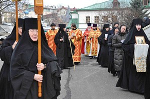 Престольный праздник храмового придела в честь священномученика Владимира Московского в Зачатьевском монастыре Престольный праздник храмового придела в честь священномученика Владимира Московского в Зачатьевском монастыре