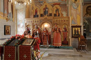 В Никольском Шостьенском монастыре встретили престольный праздник