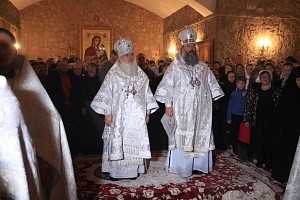 В Среднеуральском монастыре Екатеринбургской епархии освящен храм в честь Свв. Царственных страстотерпцев 