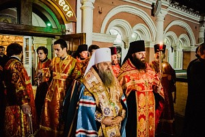 Митрополит Варсонофий отслужил в Донском монастыре  панихиду по Вел. кн. Н.Н. Романову  и его супруге