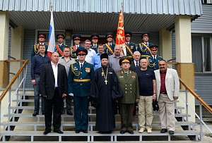 Представитель Донского монастыря поздравил  новобранцев штаба ВВС РФ с принятием военной присяги