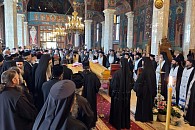 В румынском монастыре Сихастрия обретены мощи недавно канонизированных старцев Паисия и Клеопы Сихастрийских