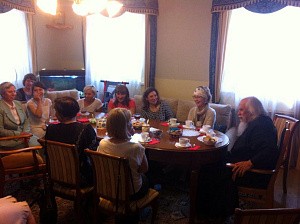 Епископ Пантелеимон провел в Марфо-Мариинской обители встречу с родителями  детей-инвалидов