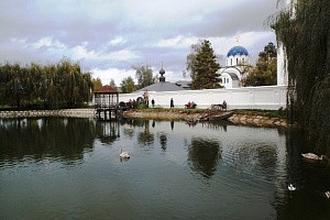 Монастырь в честь Иконы Божией Матери «Всецарица» г. Краснодара осуществил поездку на подворье обители близ уничтоженного Покровского монастыря