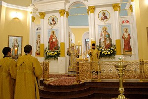 Митрополит Марк возглавил престольный праздник на подворье Трифонова монастыря в с. Великорецком Вятской епархии