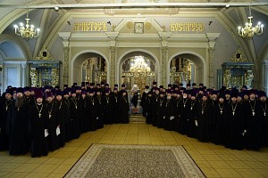 В Новодевичьем монастыре Москвы митрополит Ювеналий вручил награды клирикам Московской областной епархии