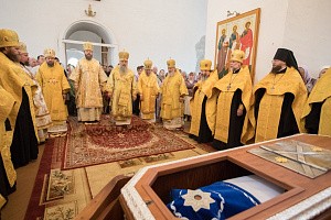 Митрополит Варсонофий отслужил всенощное бдение в Санаксарском монастыре у мощей св. прав. воина Феодора Ушакова